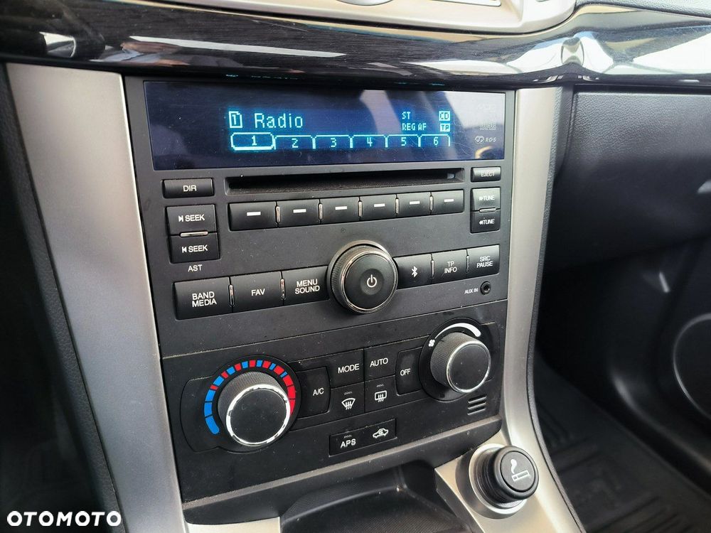 Chevrolet Captiva - 24