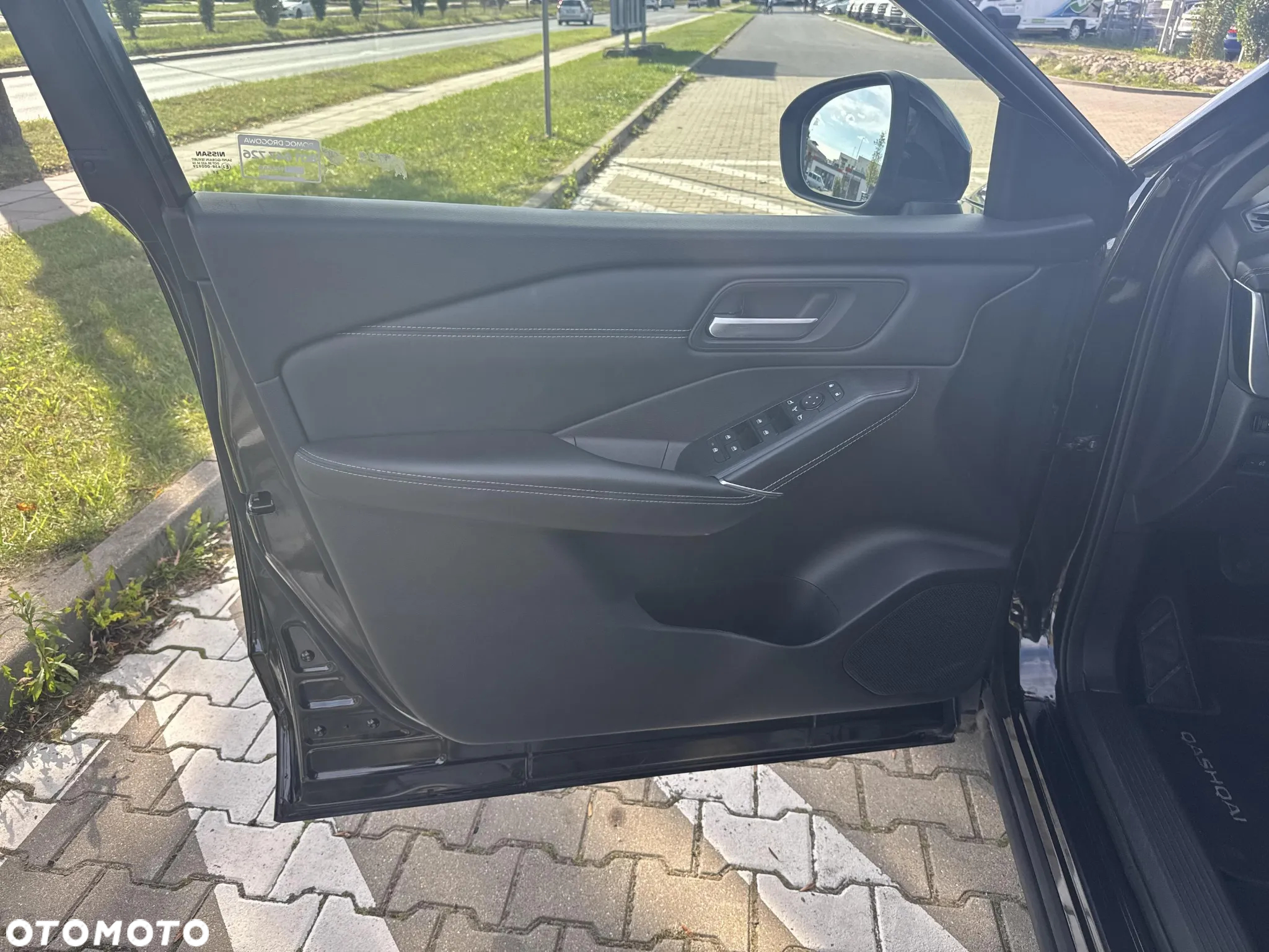 Nissan Qashqai 1.3 DIG-T N-Connecta DCT - 11