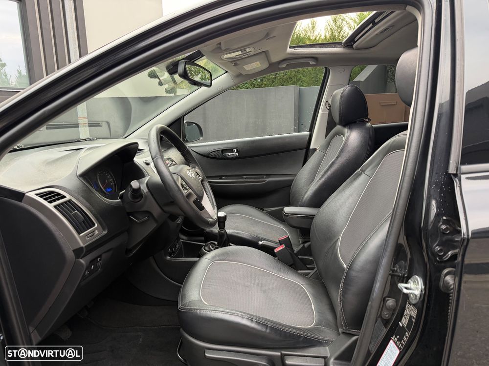 Hyundai i20 1.2 Intro Edition - 15