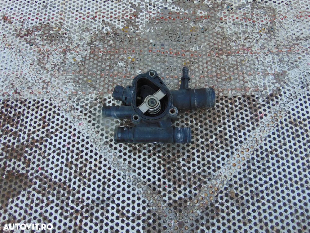 Corp Termostat Opel Vivaro 1.9 Renault trafic 1.9 carcasa termostat - 2