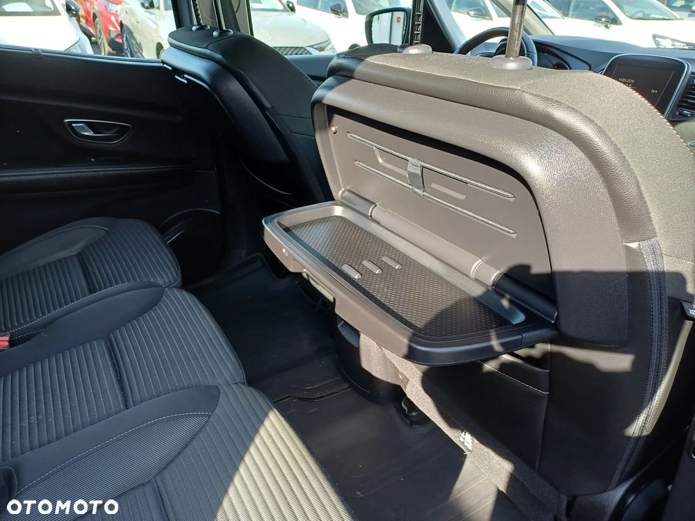 Renault Grand Scenic - 14