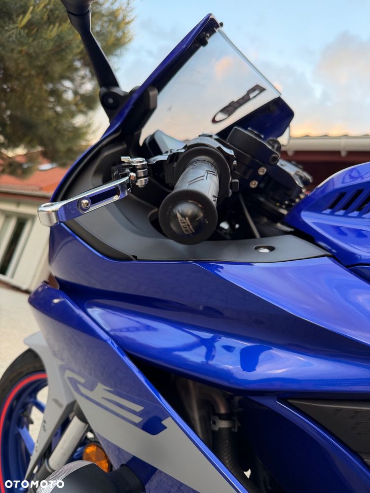 Yamaha R3 - 24