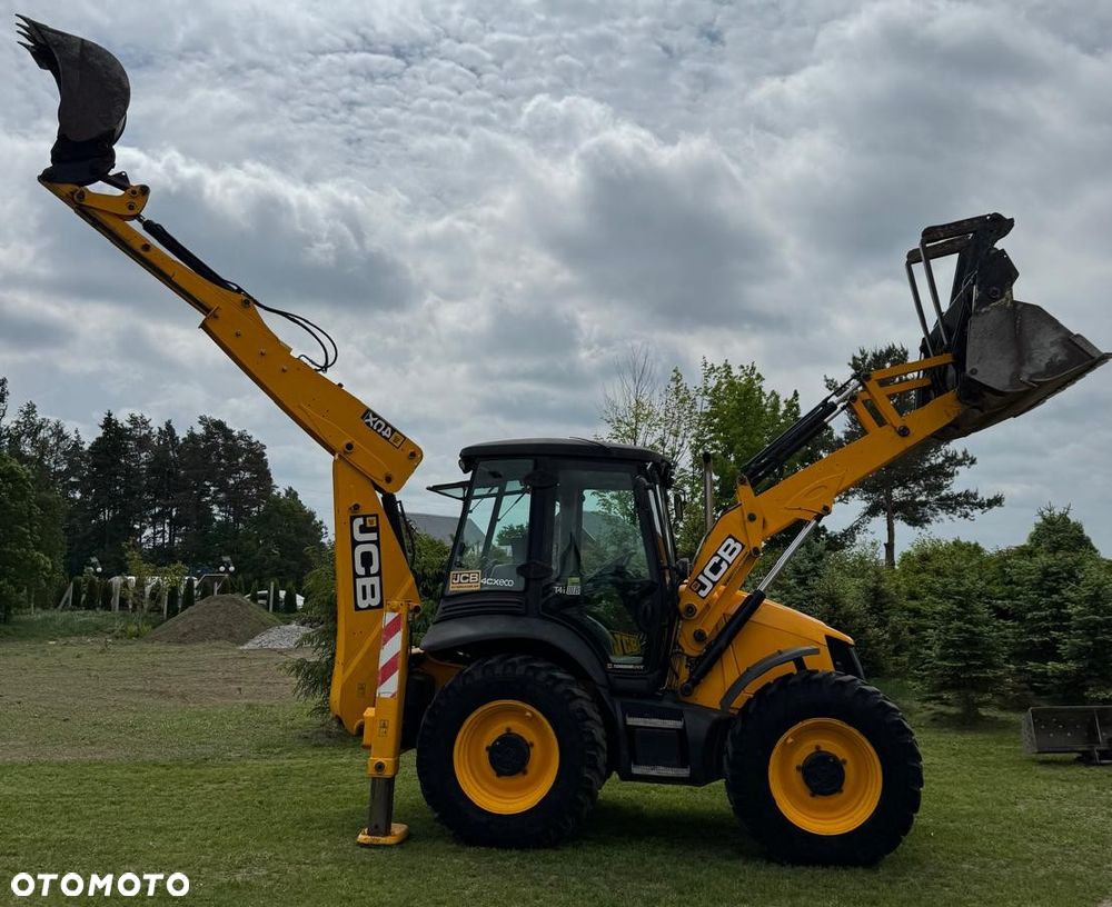 JCB 4 CX - 9