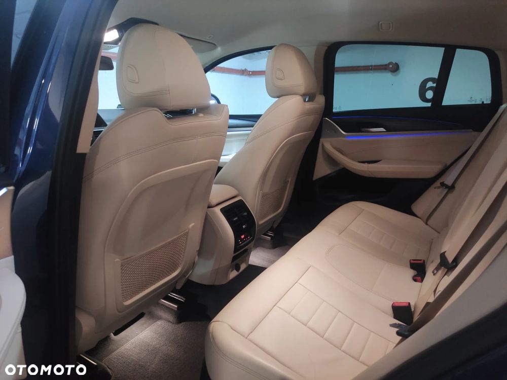 BMW X4 xDrive20i xLine sport - 28