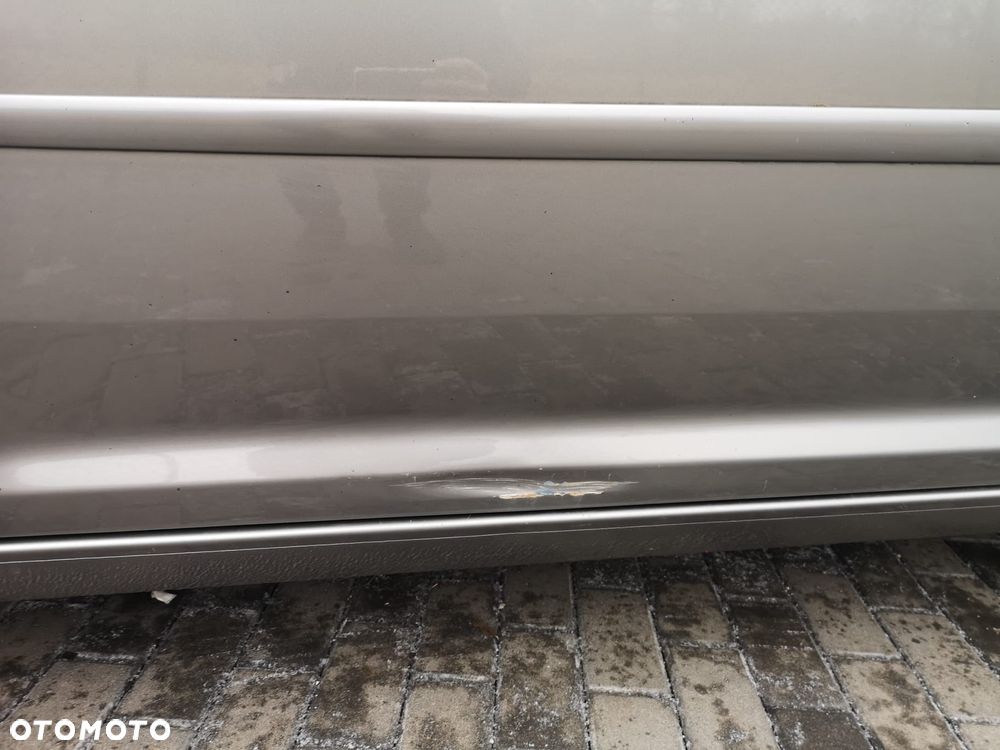 Volkswagen Touran 1.6 TDI DPF Trendline - 17