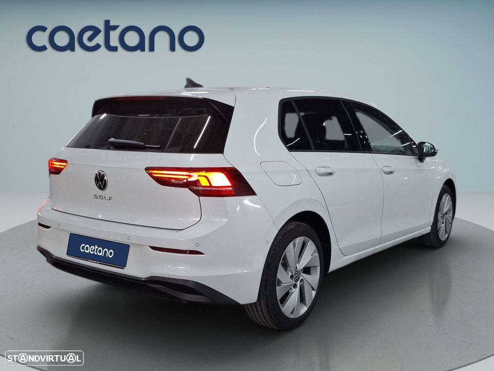 VW Golf 1.5 TSI Urban - 8