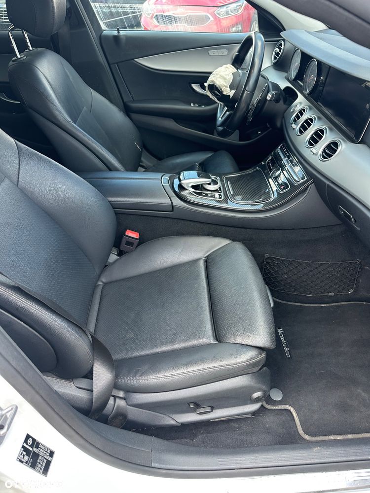 Mercedes-Benz Klasa E 220 d 4Matic 9G-TRONIC Avantgarde - 7