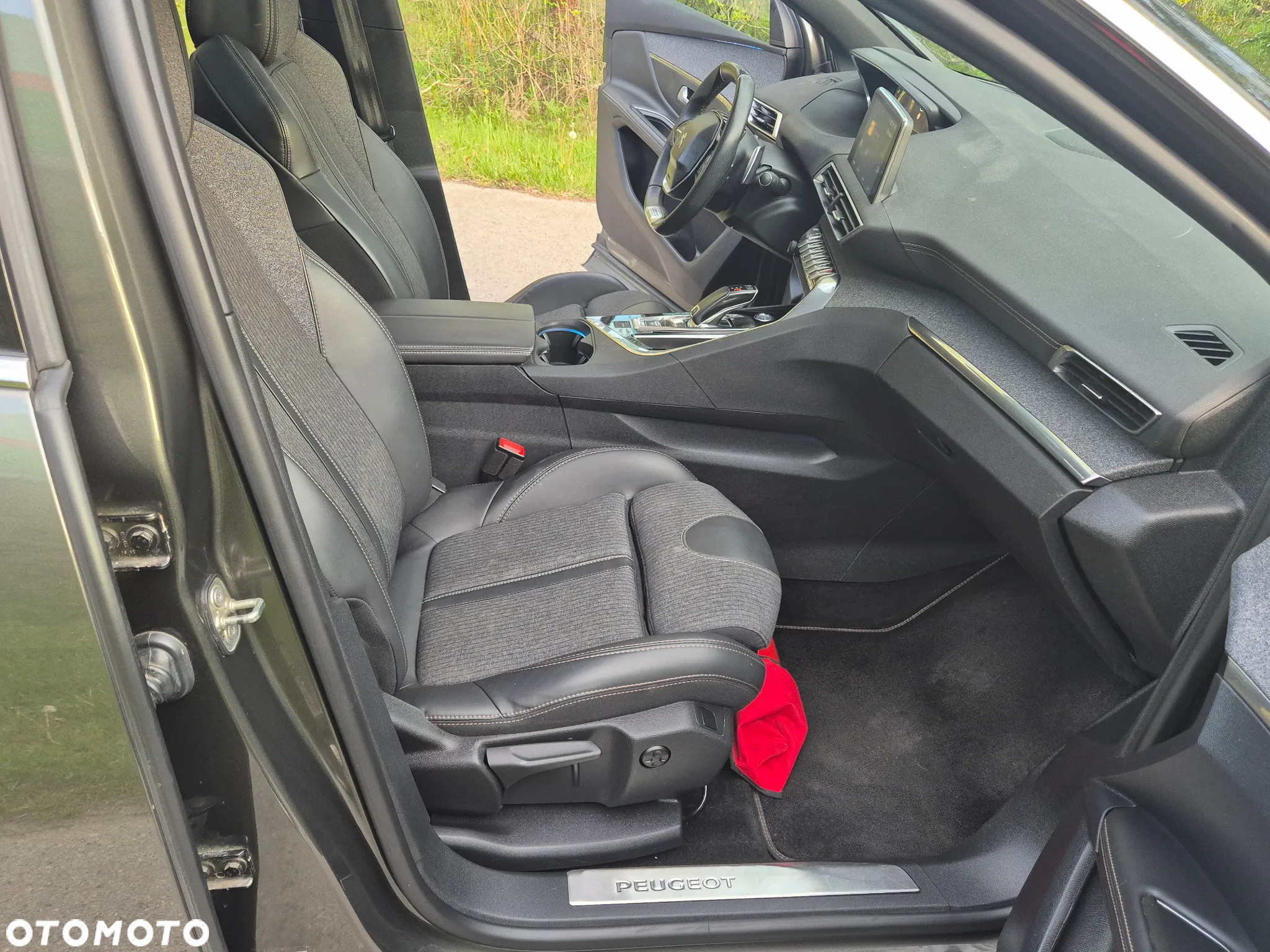 Peugeot 3008 1.2 PureTech GT Pack S&S EAT8 - 28