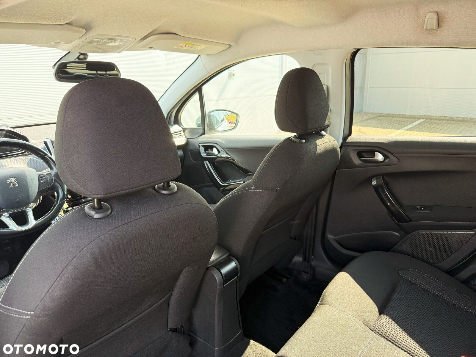 Peugeot 208 1.2 PureTech Allure S&S - 24