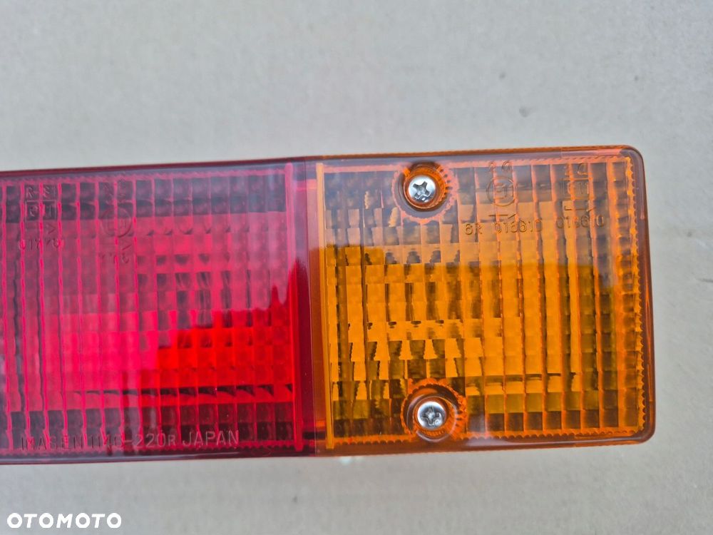 Mitsubishi L200 lampa tył prawa.W zderzak.Fullback - 3