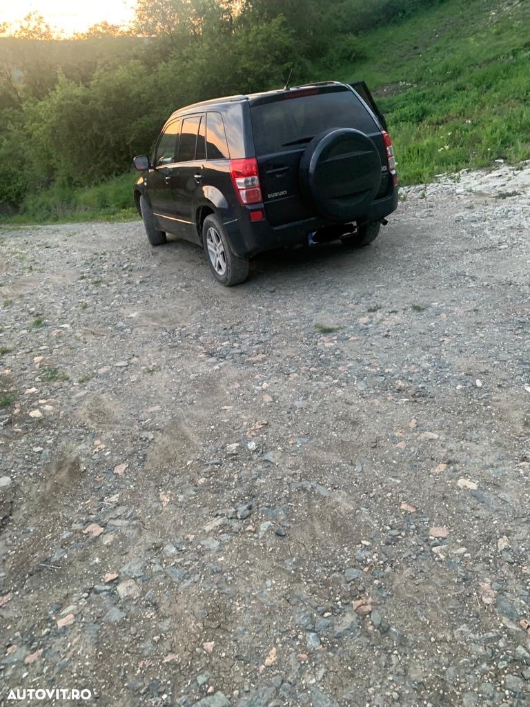 Suzuki Grand Vitara 1.9 DDiS Comfort + DPF - 8
