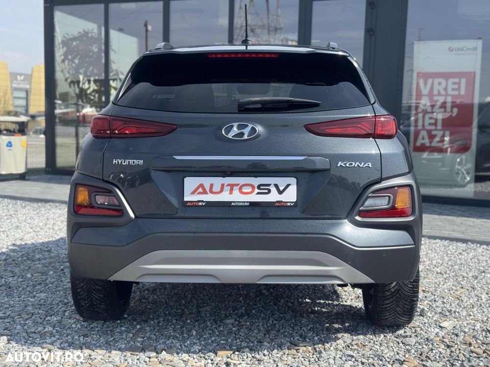 Hyundai KONA - 11