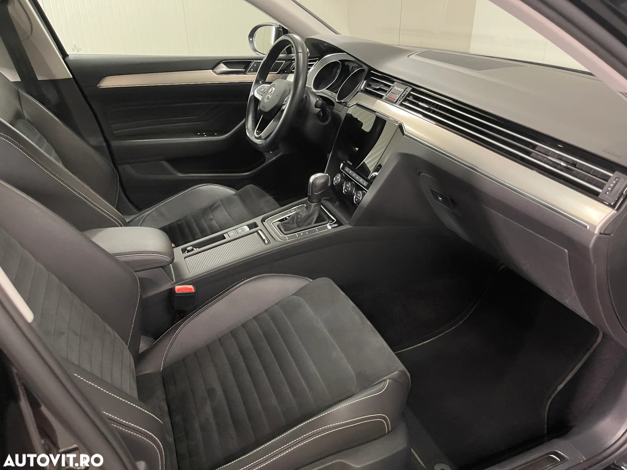 Volkswagen Passat 2.0 TDI DSG Highline - 10