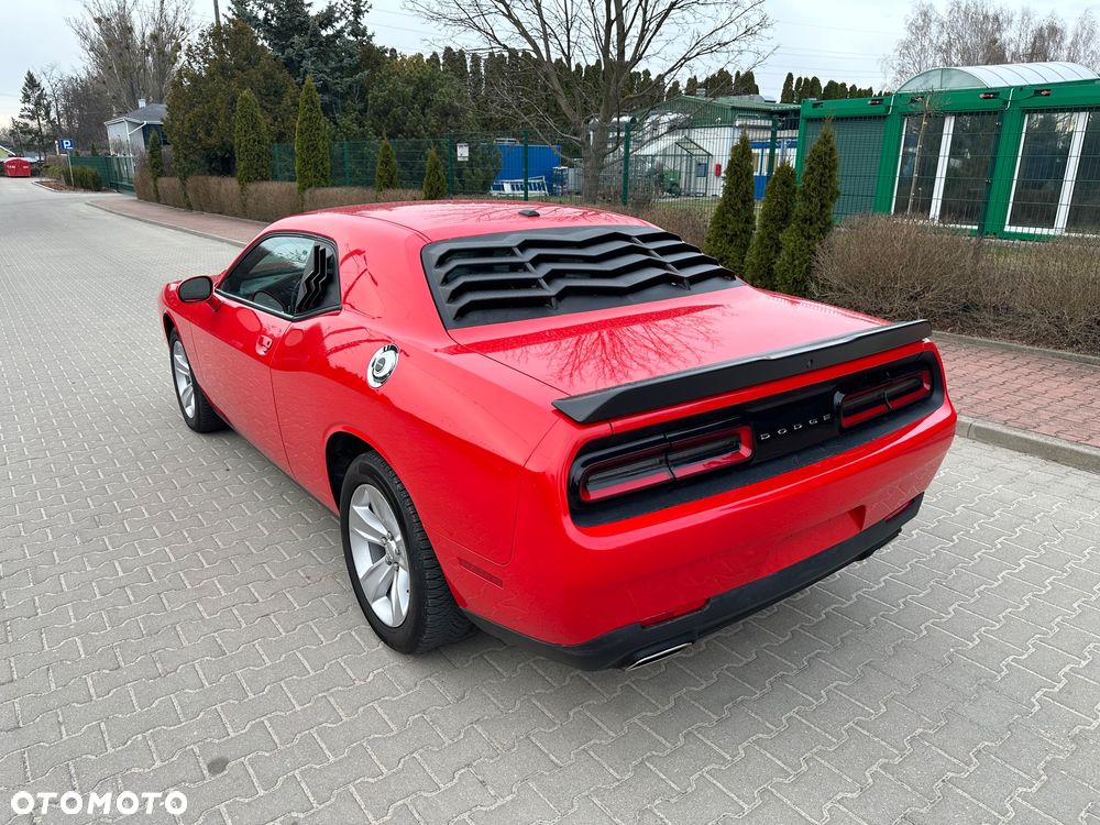 Dodge Challenger 3.6 SXT Plus - 11