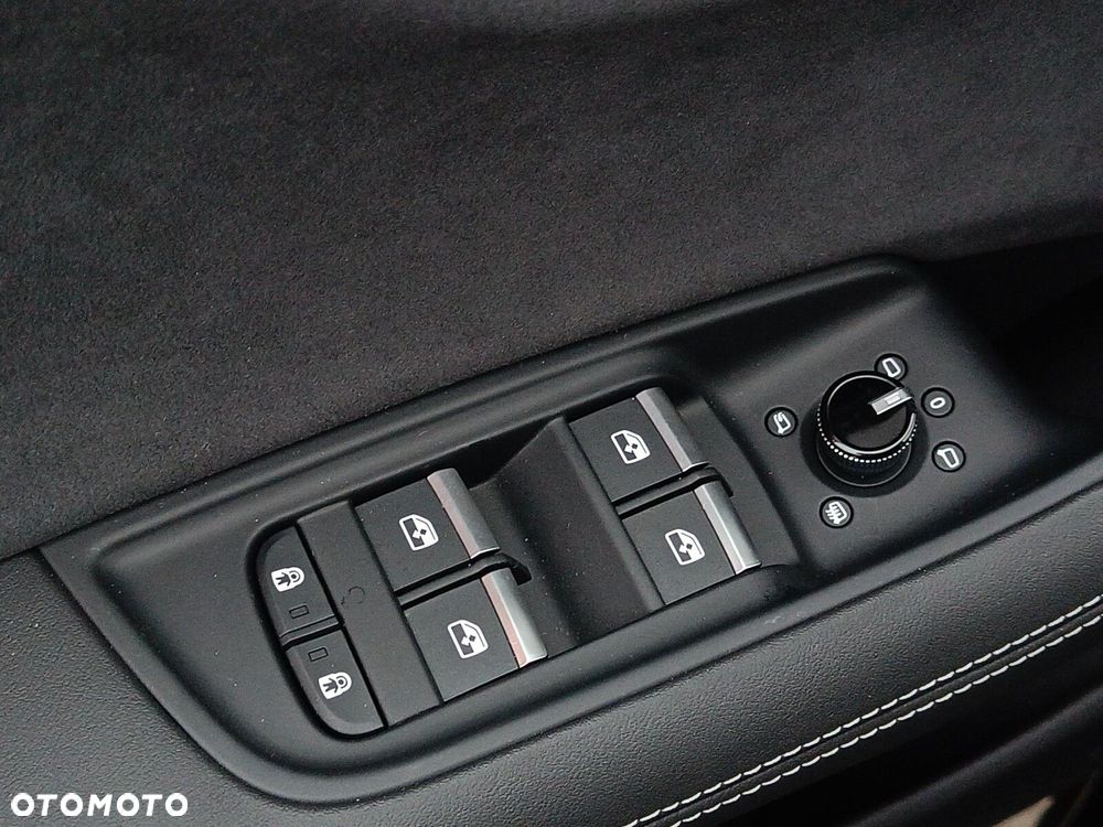 Audi Q8 - 24
