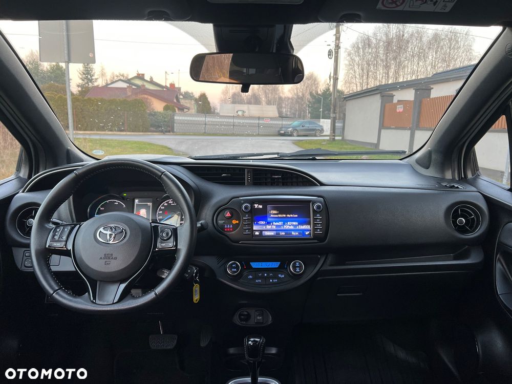 Toyota Yaris 1.5 VVT-i Selection - 6