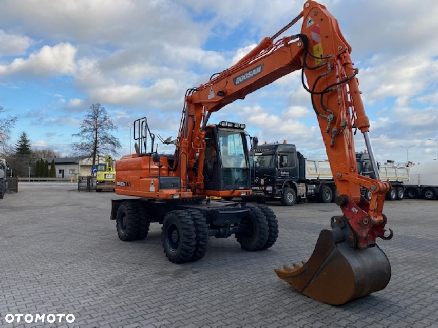 Doosan DX 160 W-3 koparka kołowa 17 ton, z Niemiec - 3