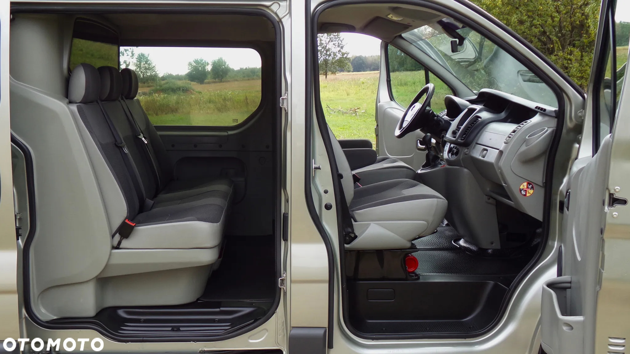 Opel VIVARO 2.5 150KM * LONG * KLIMA * BRYGADÓWKA * WZOROWY STAN ! - 11