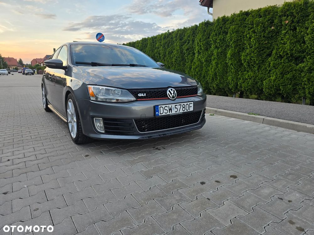 Volkswagen Jetta 2.0 TSI Highline - 20