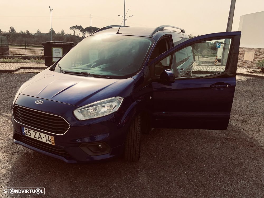 Ford Tourneo Courier 1.0 EcoBoost Titanium - 2