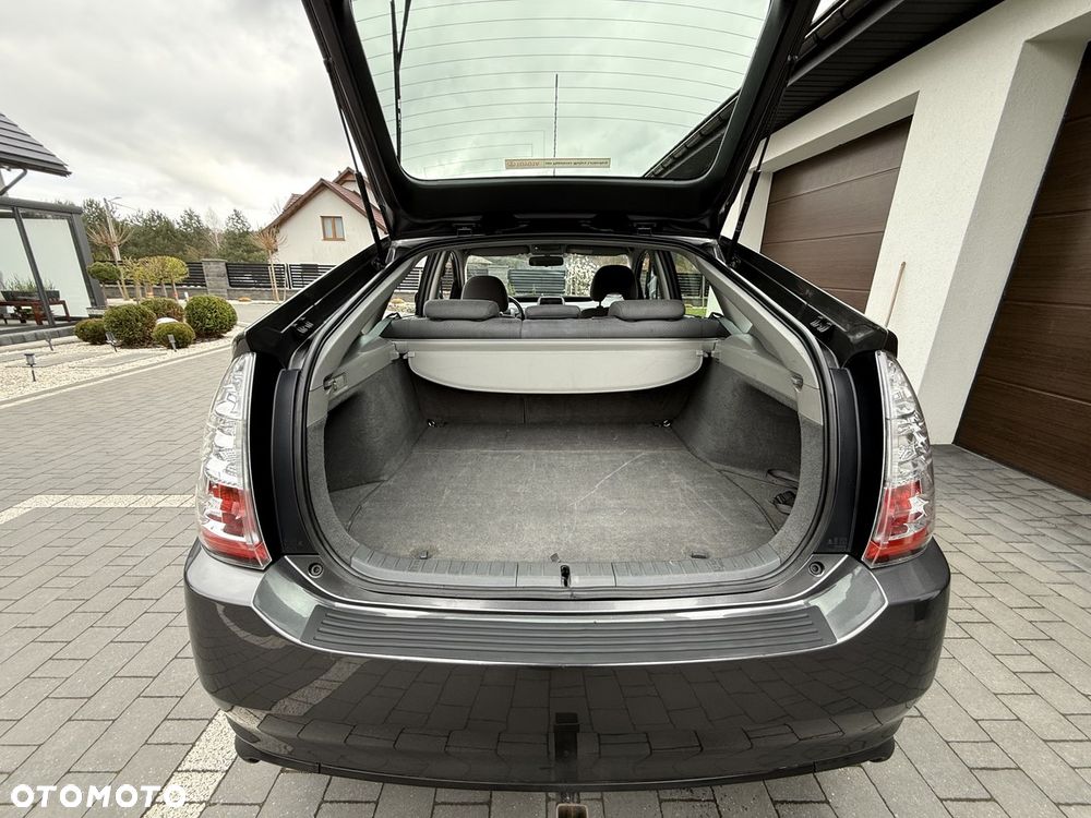 Toyota Prius 1.5 VVT-i Sol - 34