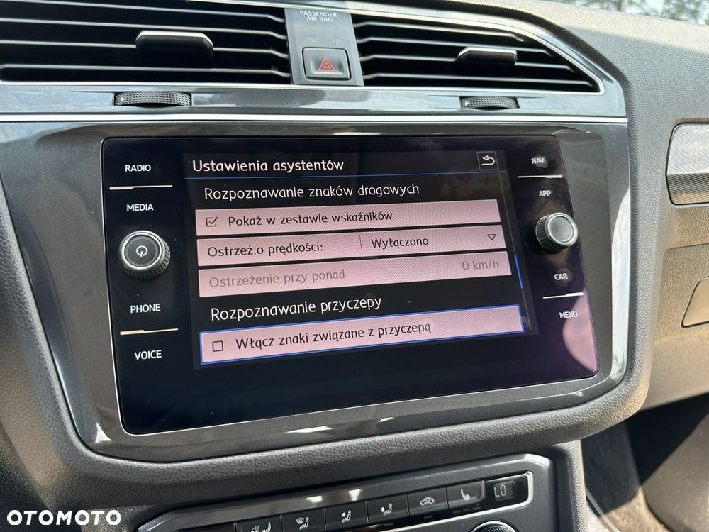 Volkswagen Tiguan 2.0 TDI SCR 4MOTION DSG Highline - 30