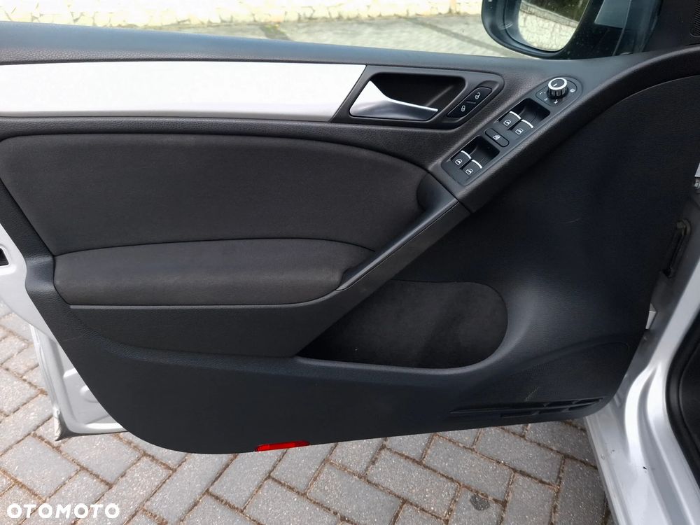 Volkswagen Golf 1.4 TSI Highline - 21