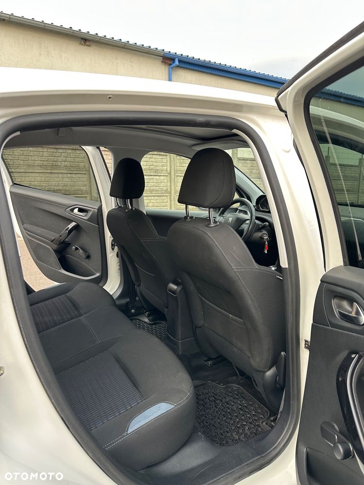 Peugeot 208 1.2 VTi Style - 15