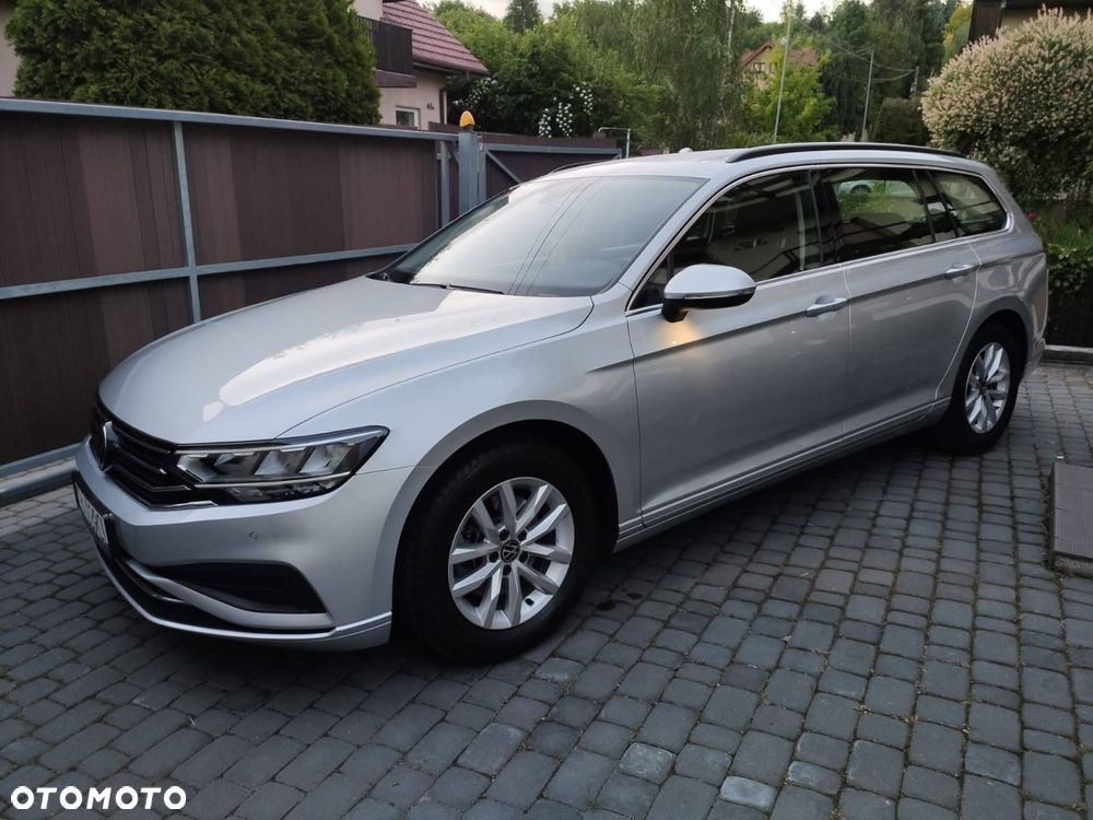 Volkswagen Passat - 2