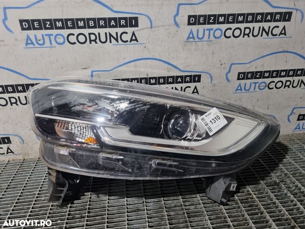 Far Stanga Renault Kadjar 2015 - 2018 SUV 4 Usi (1310) Cu lupă - 1