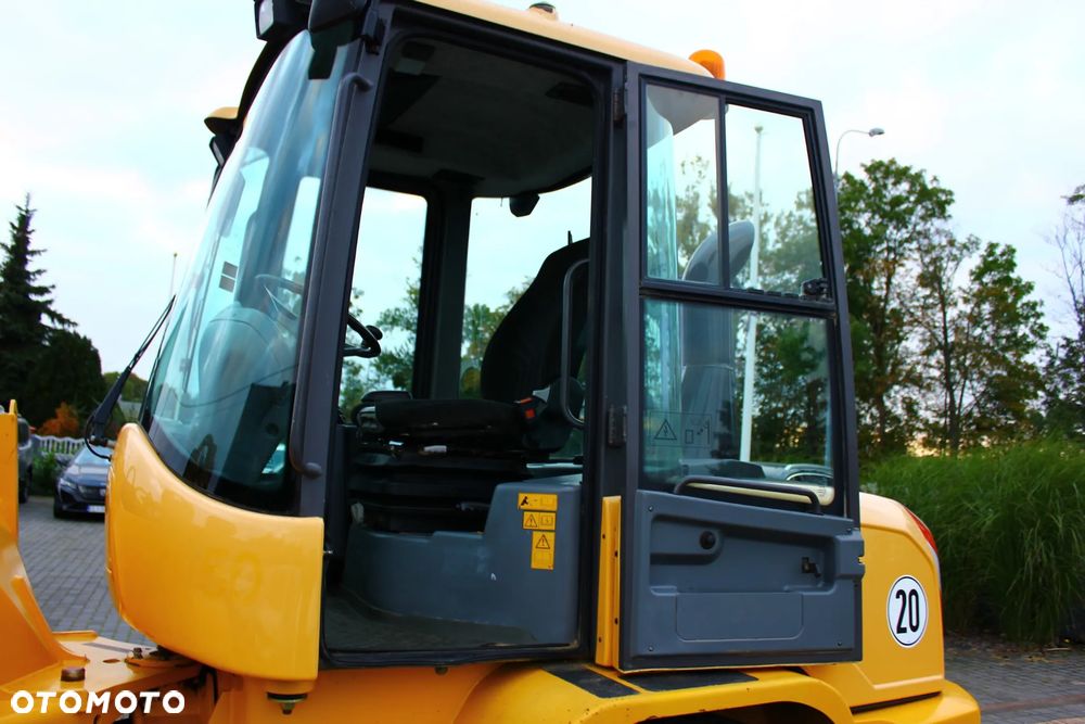 Volvo L30G - 20