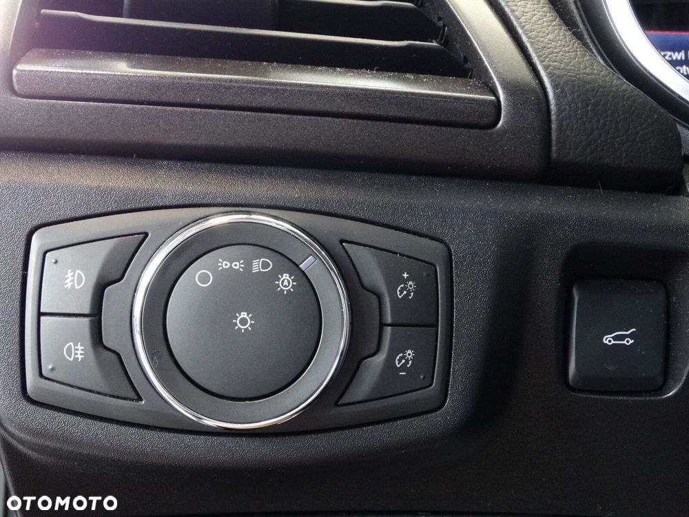 Ford Fusion - 20