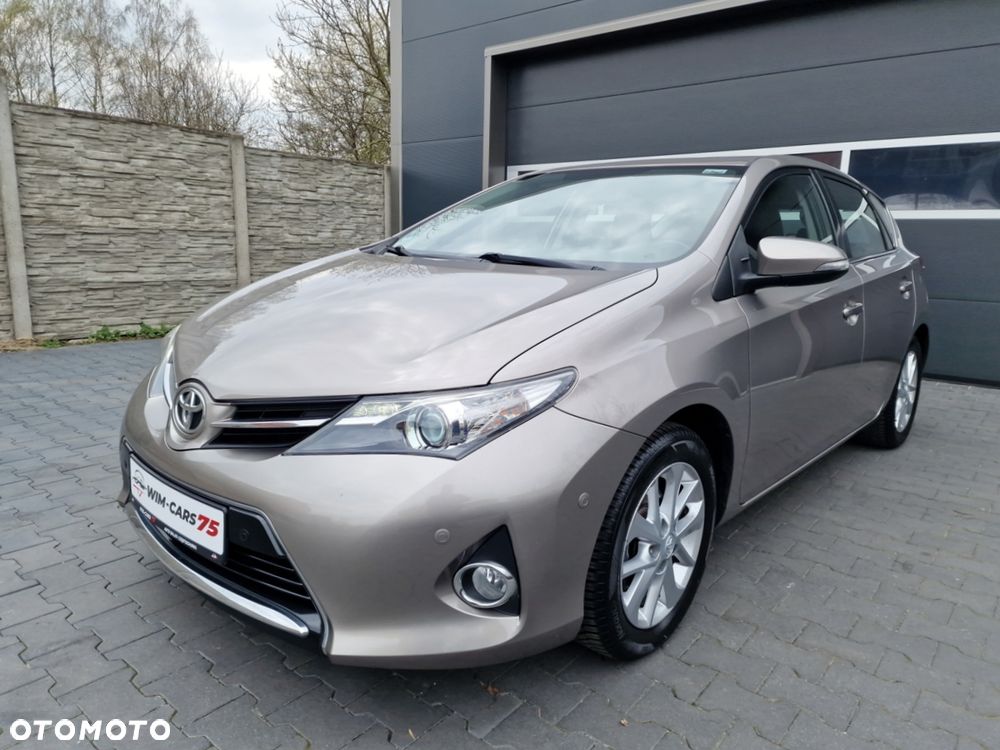 Toyota Auris 1.6 Valvematic Executive - 7