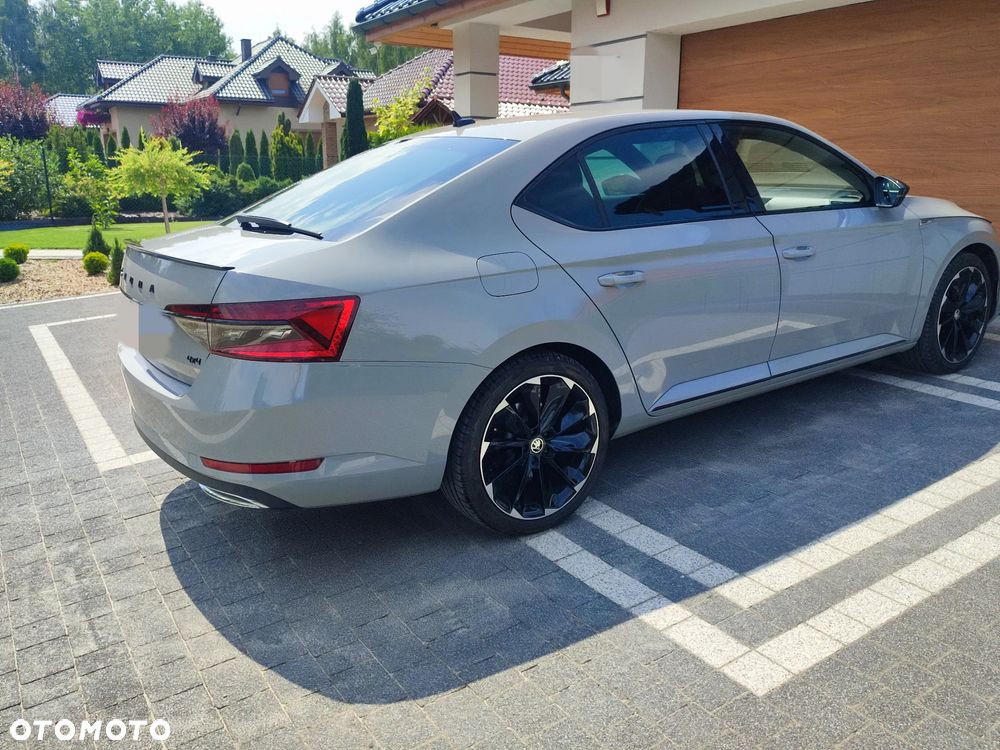 Skoda Superb 2.0 TDI SCR 4x4 Sportline DSG - 19