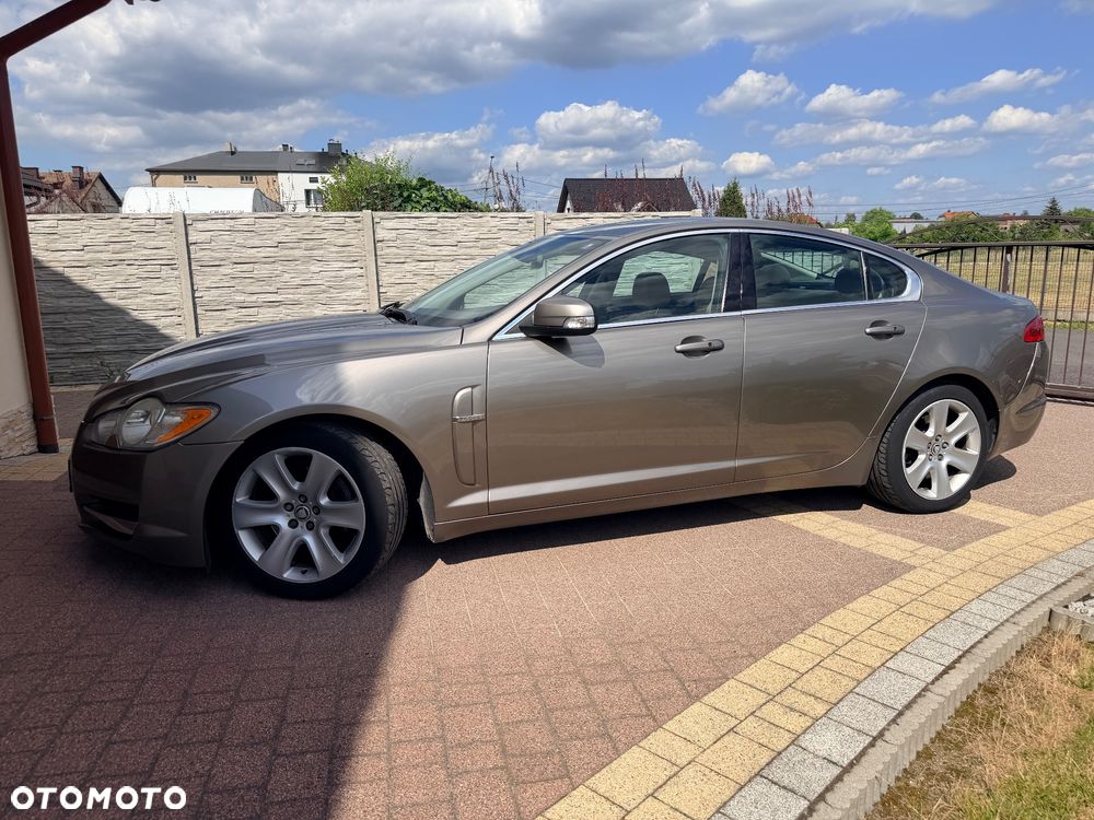 Jaguar XF 2.7 V6 Premium Luxury - 6