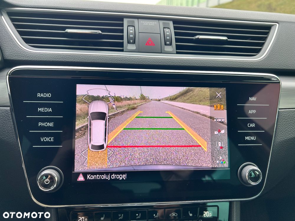 Skoda Superb 2.0 TDI SCR 4x4 Style DSG - 28