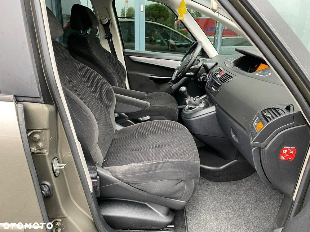 Citroën C4 Grand Picasso 1.8 16V Confort - 16
