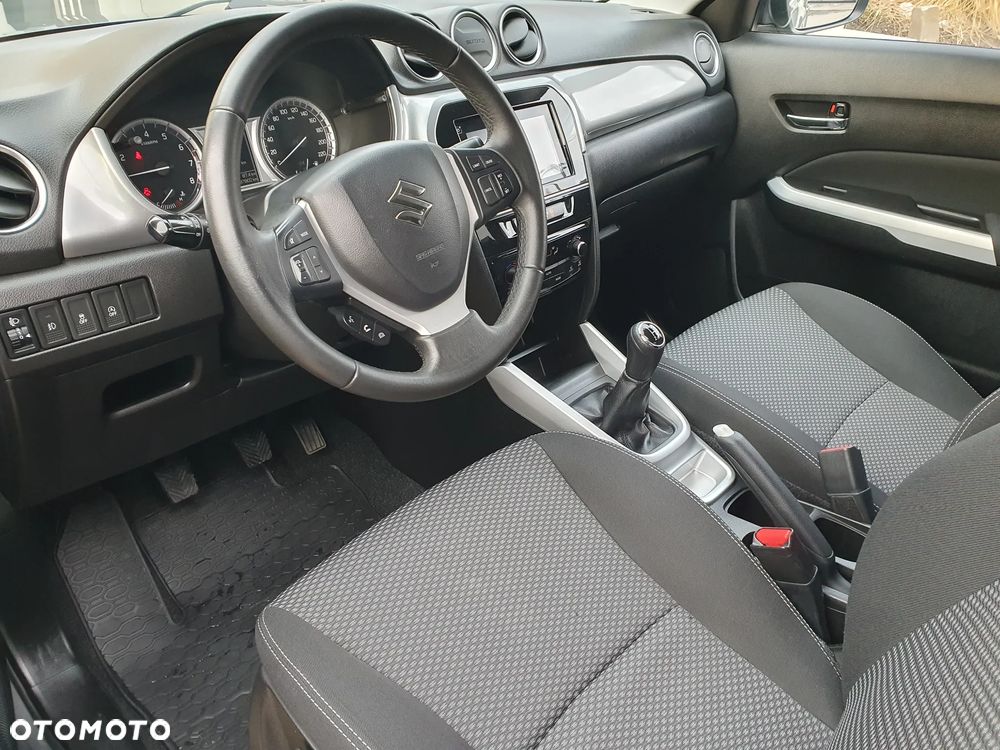 Suzuki Vitara 1.6 (4x2) Club - 18