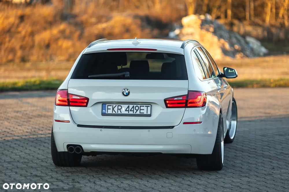 BMW Seria 5 520d Sport-Aut - 15