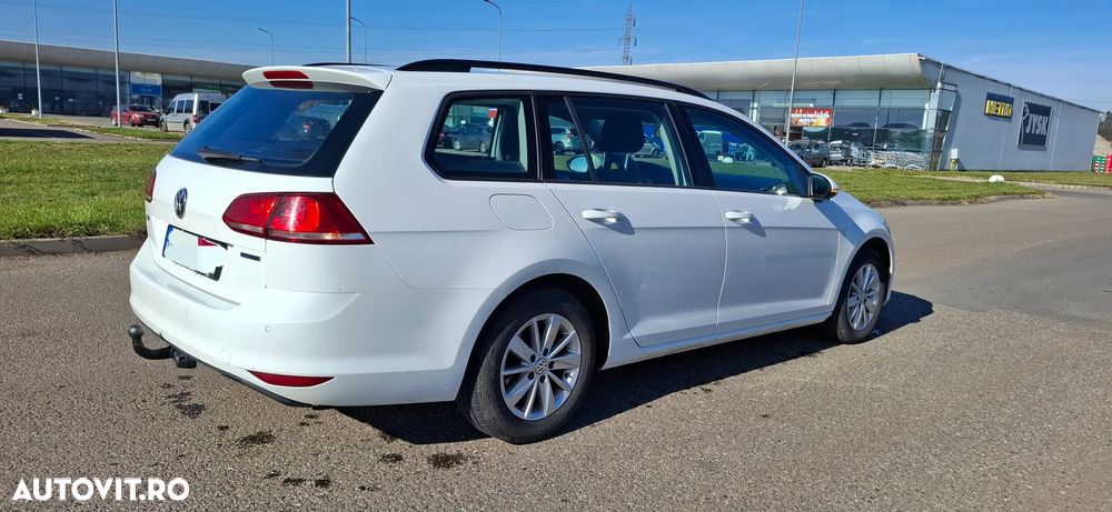 Volkswagen Golf 1.6 TDI DPF Trendline - 6