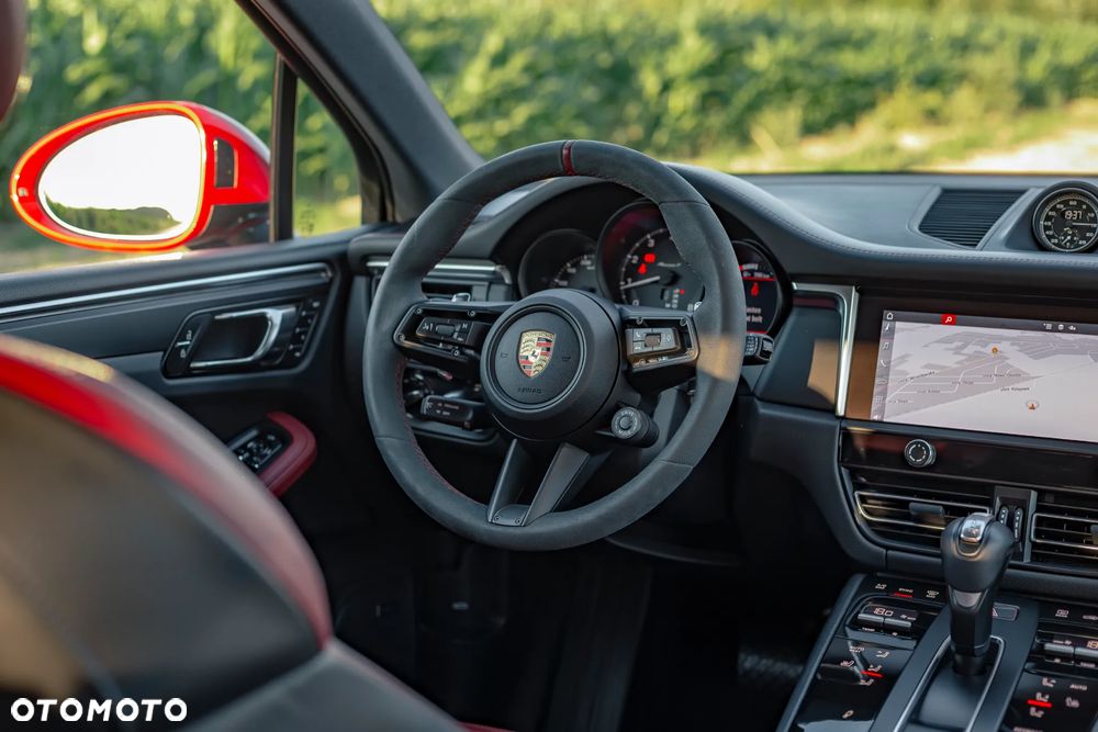 Porsche Macan T - 29