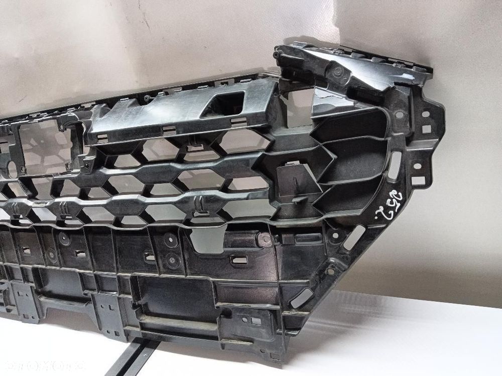 WZMOCNIENIE GRILLA ATRAPA AUDI E-TRON 4KE807233 - 3