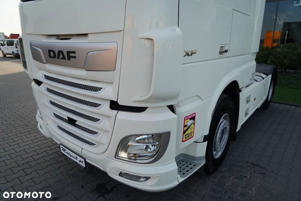 DAF XF 530 / RETARDER / KLIMA POSTOJOWA / SUPER SPACE CAB / - 12