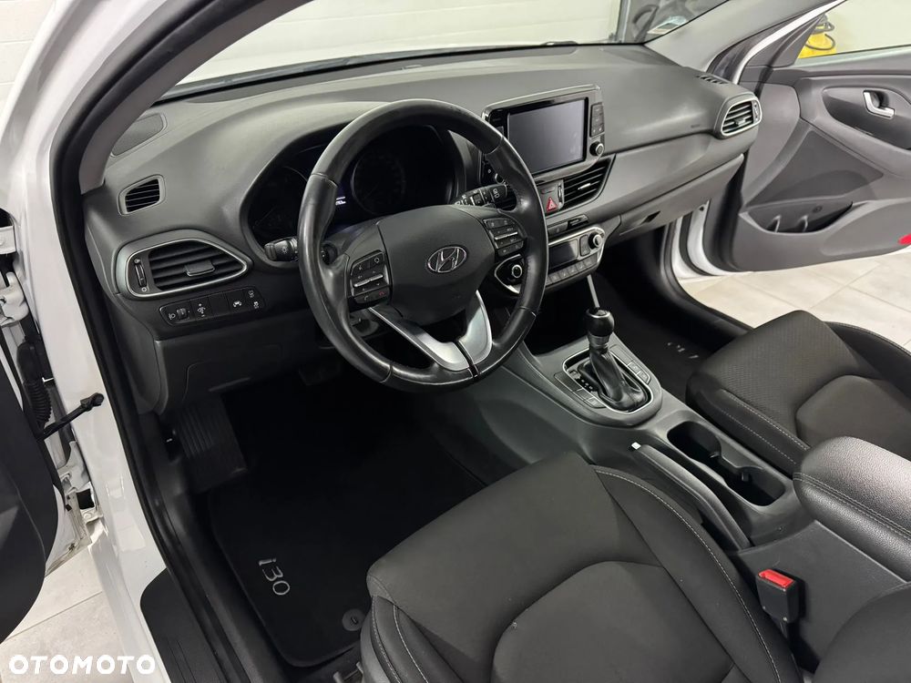 Hyundai i30 1.6 CRDI DCT EDITION 30 - 38