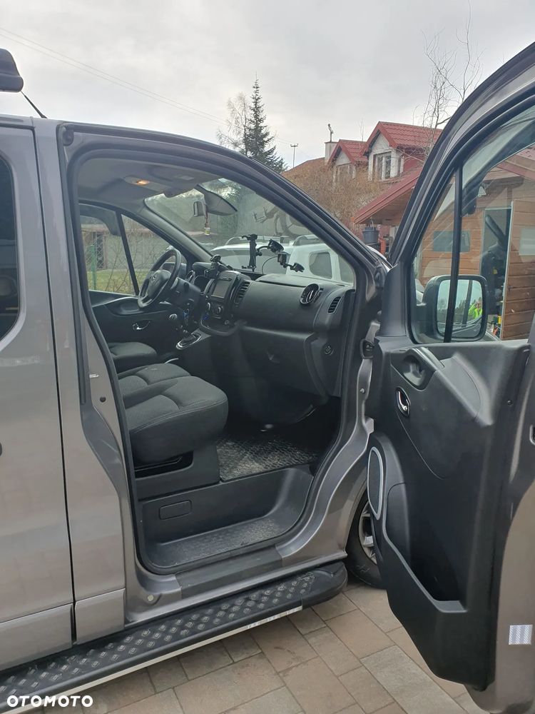 Opel Vivaro - 10