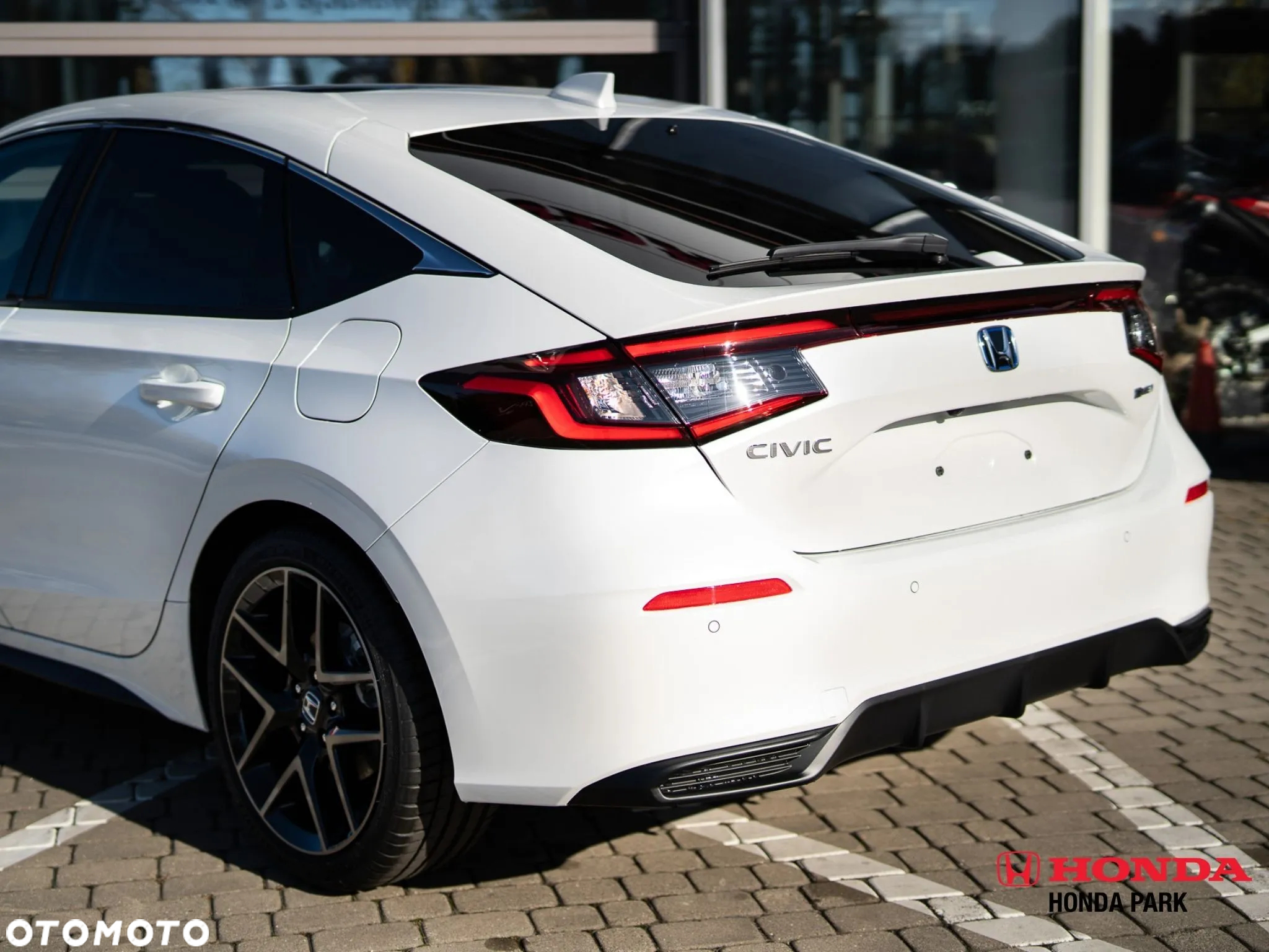 Honda Civic 2.0 i-MMD Advance BSI CVT - 3