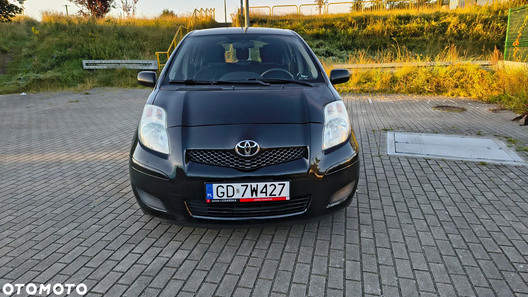 Toyota Yaris 1.0 Active - 8