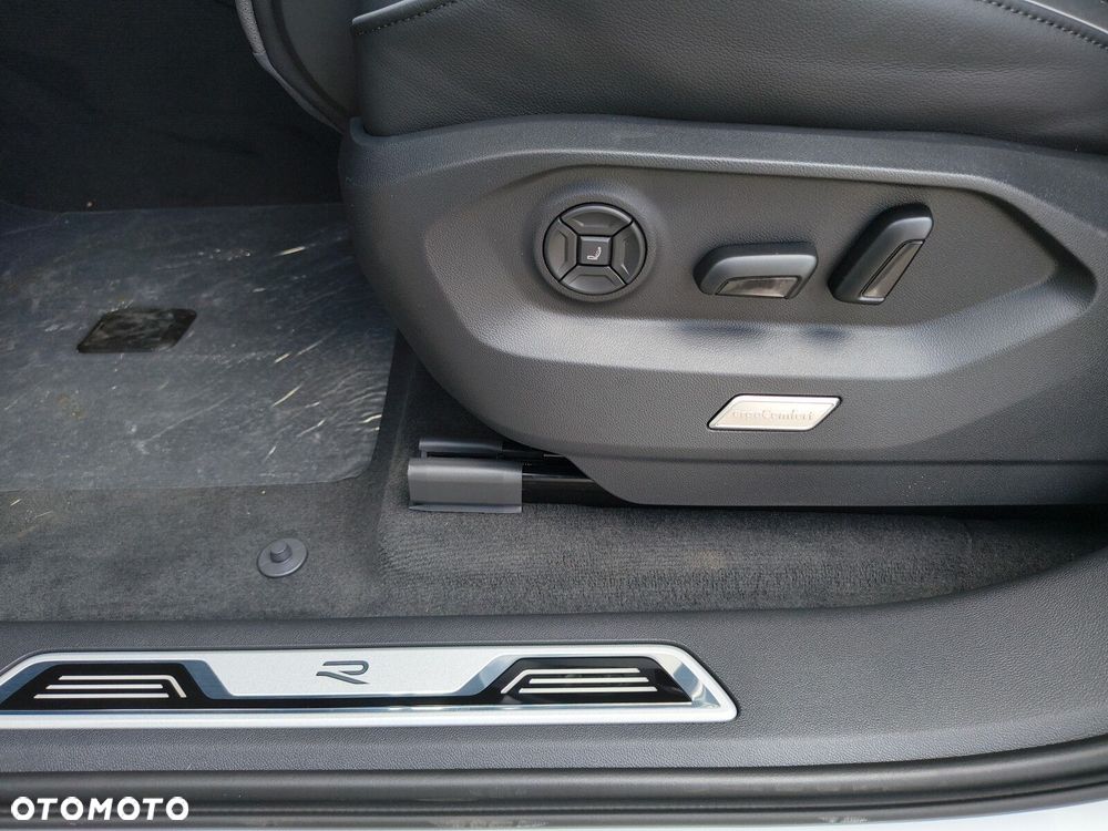 Volkswagen Touareg 3.0 V6 TDI 4Motion R-Line - 20