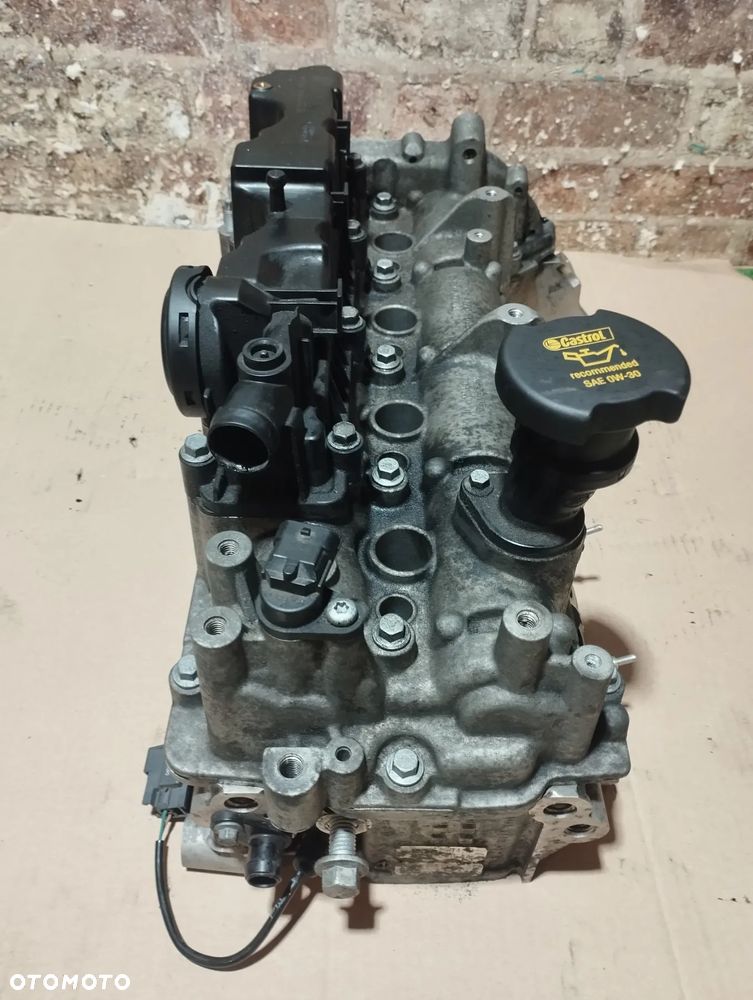 GŁOWICA SILNIKA PBG4D3 6090-AB G4D3-6J011-BB MARKI JAGUAR XE X760 2.0D - 8