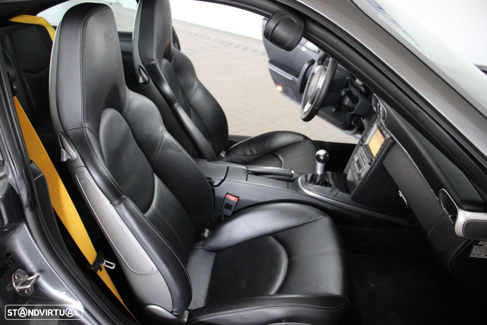 Porsche 911 (997) Turbo - 12